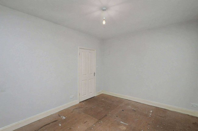 134 Colegrave Road, London E15 1EA 6