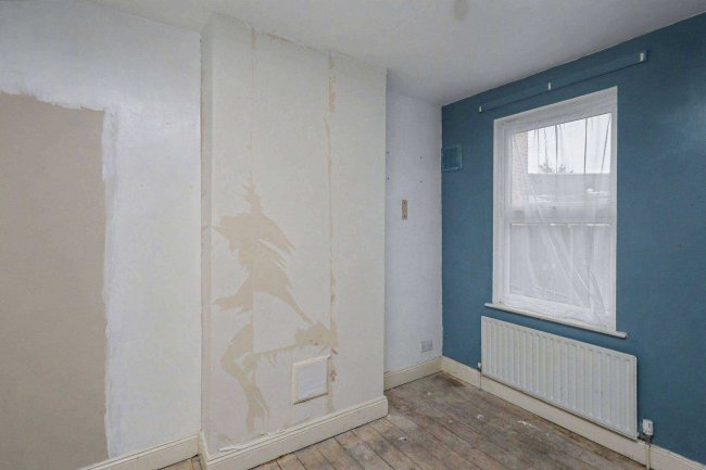 134 Colegrave Road, London E15 1EA 6