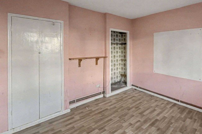 7 John Newton Court, Welling DA16 2AQ 40