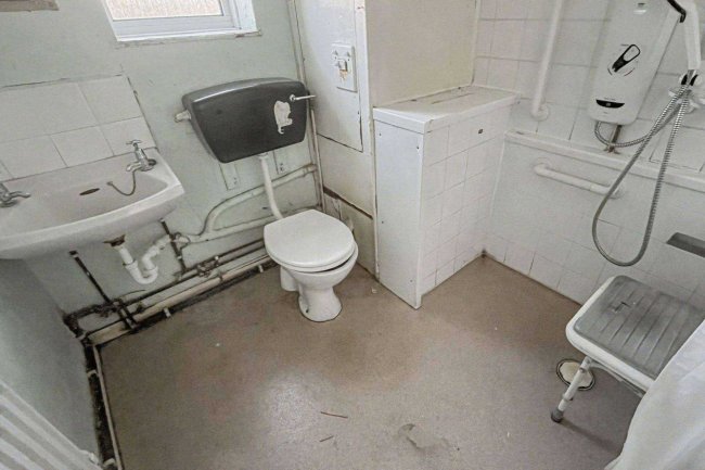 7 John Newton Court, Welling DA16 2AQ 40