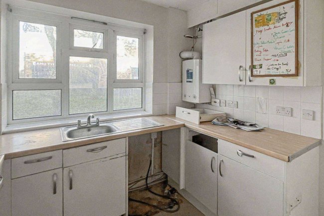 7 John Newton Court, Welling DA16 2AQ 40