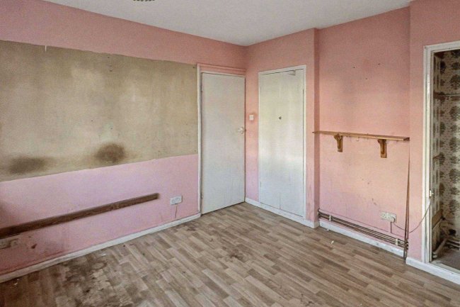 7 John Newton Court, Welling DA16 2AQ 40