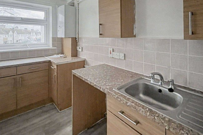 Flat 8, 45 Grove Road, Bexleyheath, DA7 6AX 41