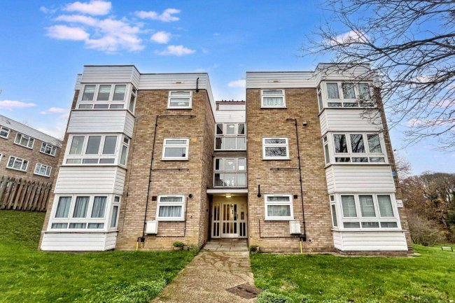 Flat 8, 45 Grove Road, Bexleyheath, DA7 6AX 41