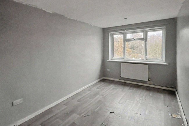 Flat 8, 45 Grove Road, Bexleyheath, DA7 6AX 41