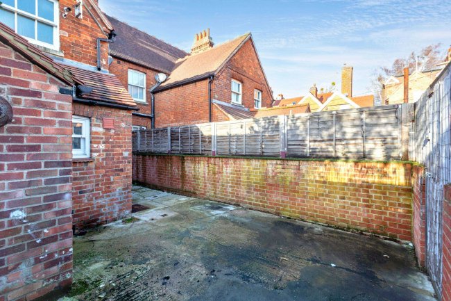 11 Victoria Road, Abingdon, Oxford, OX14 1DN 8