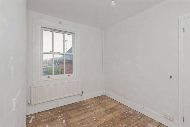 11 Victoria Road, Abingdon, Oxford, OX14 1DN 8