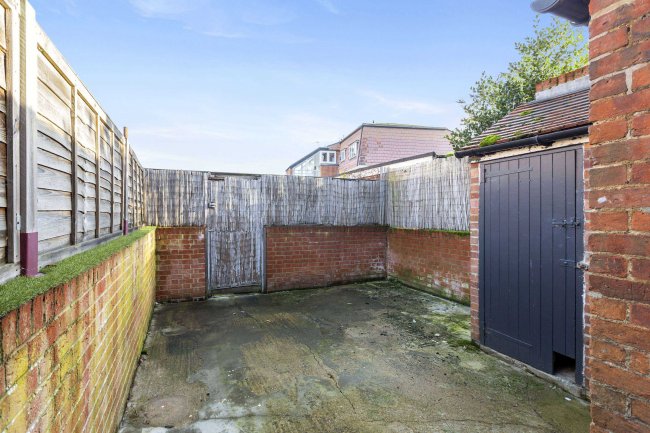 11 Victoria Road, Abingdon, Oxford, OX14 1DN 8