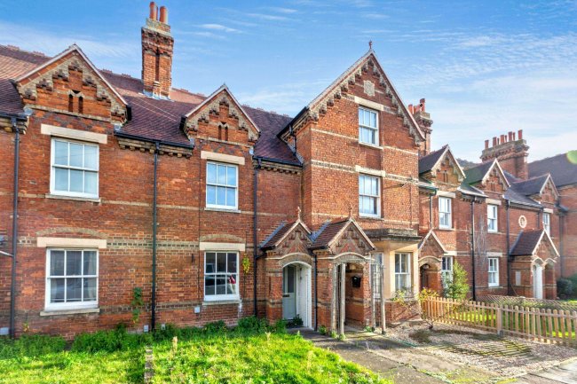 11 Victoria Road, Abingdon, Oxford, OX14 1DN 8