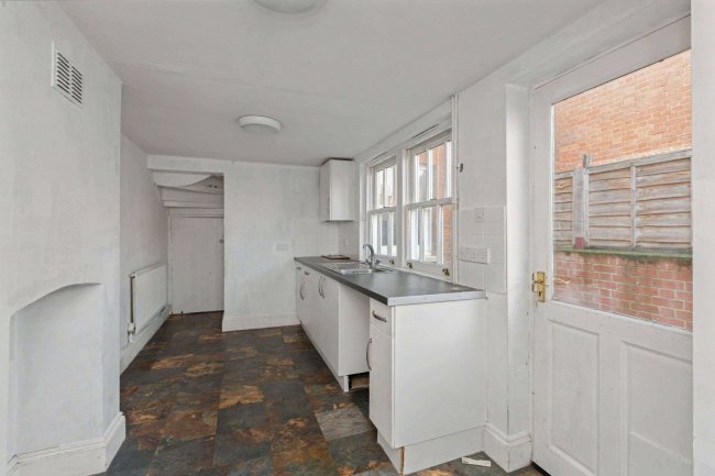 11 Victoria Road, Abingdon, Oxford, OX14 1DN 8