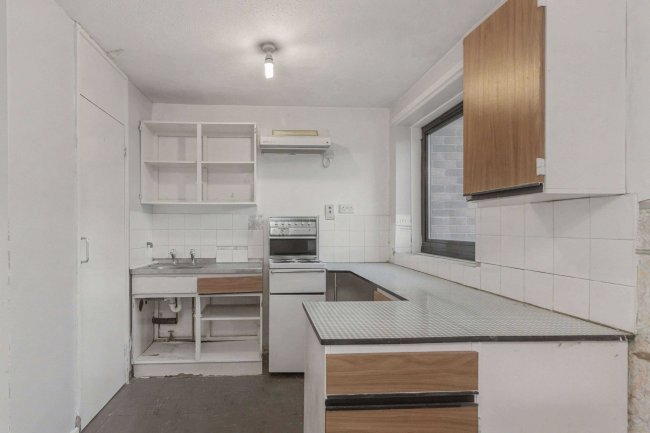 25 Carrick Point, Falmouth Road Leicester LE5 4WN 2