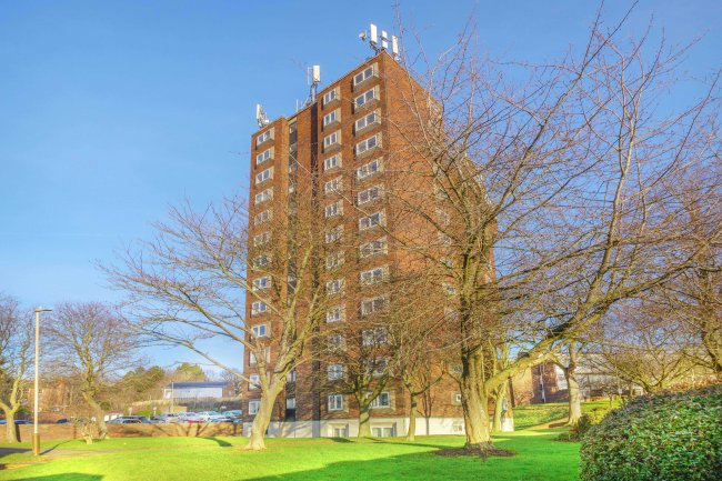 25 Carrick Point, Falmouth Road Leicester LE5 4WN 2