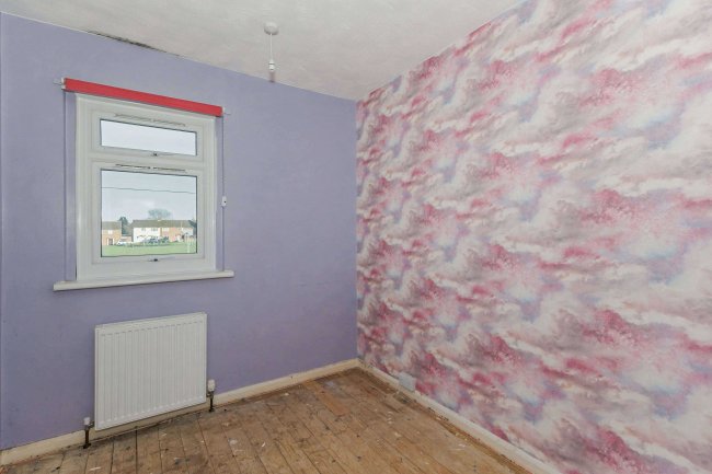 10 Gloucester Crescent, Rushden, NN10 0BG 5