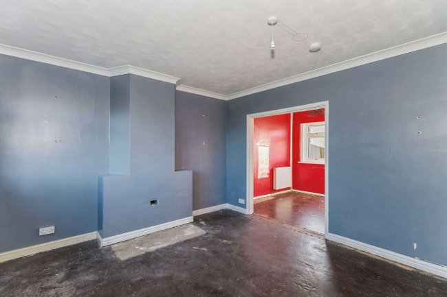 10 Gloucester Crescent, Rushden, NN10 0BG 5