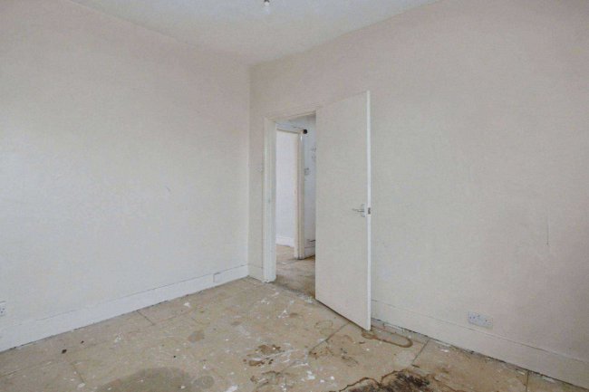 Flat A and B, 26 Stanmer Street, Battersea, London SW11 3EG 73