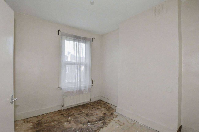 Flat A and B, 26 Stanmer Street, Battersea, London SW11 3EG 73