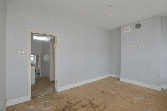 Flat A and B, 26 Stanmer Street, Battersea, London SW11 3EG 73