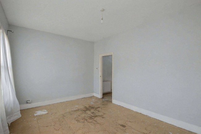 Flat A and B, 26 Stanmer Street, Battersea, London SW11 3EG 73