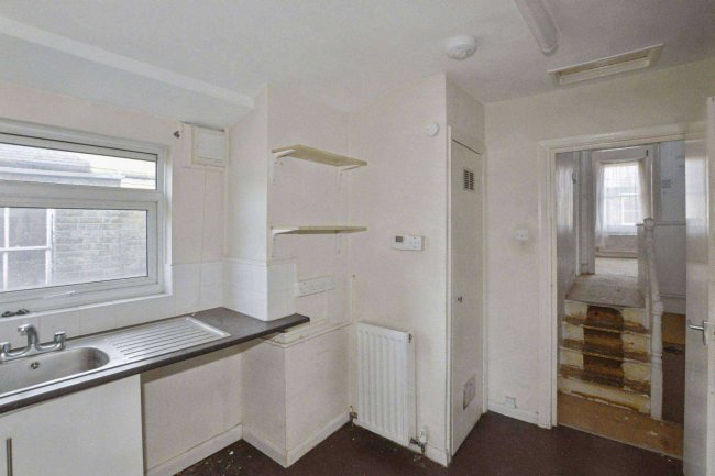 Flat A and B, 26 Stanmer Street, Battersea, London SW11 3EG 73