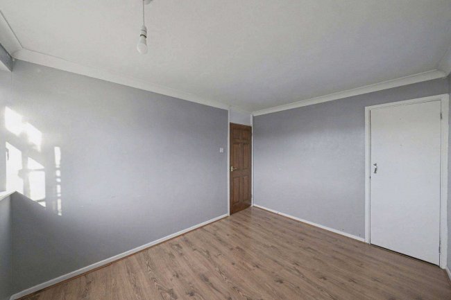 320 Spackmans Way, Slough, SL1 2SD 98