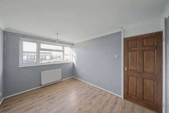 320 Spackmans Way, Slough, SL1 2SD 98