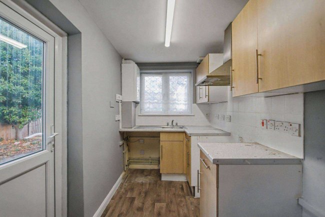 78A Stopford Road, London, E13 0LZ 2