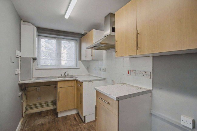 78A Stopford Road, London, E13 0LZ 2