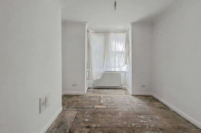 Ground Floor Flat, 18 Bingley Road, London, E16 3JR 10