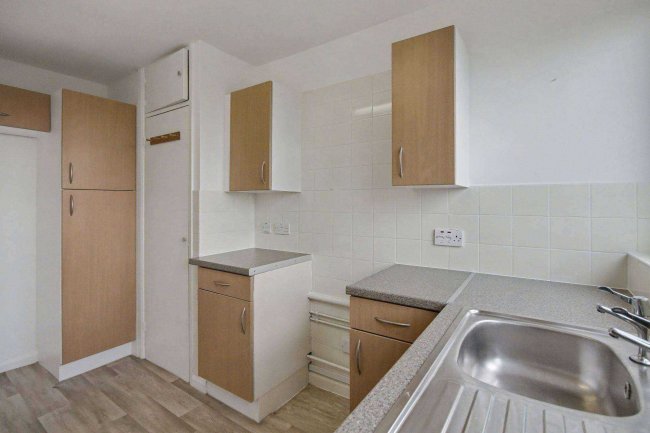 Flat 270, Haynes Park Court, Hornchurch, RM11 2DG 17