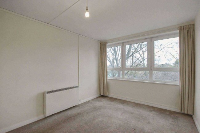 Flat 270, Haynes Park Court, Hornchurch, RM11 2DG 17