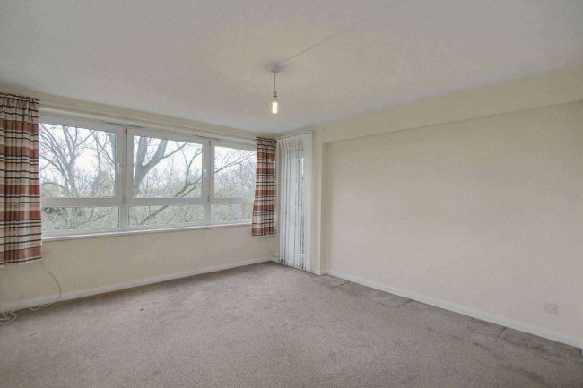 Flat 270, Haynes Park Court, Hornchurch, RM11 2DG 17