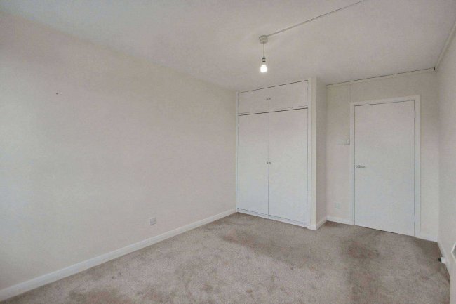 Flat 270, Haynes Park Court, Hornchurch, RM11 2DG 17