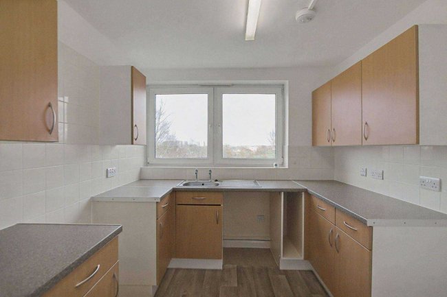 Flat 270, Haynes Park Court, Hornchurch, RM11 2DG 17