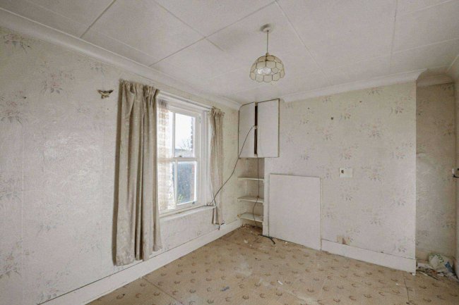 17 St Johns Road, Hemel Hempstead, Hertfordshire HP1 1QF 1