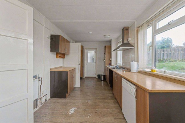 15 Courtenay Road, Wantage, Oxfordshire OX12 7DW 10