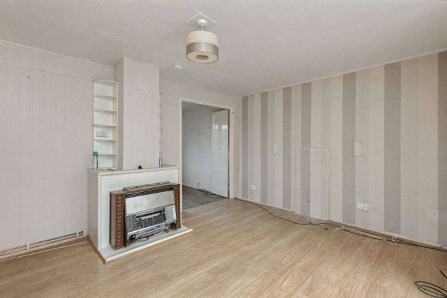 15 Courtenay Road, Wantage, Oxfordshire OX12 7DW 10