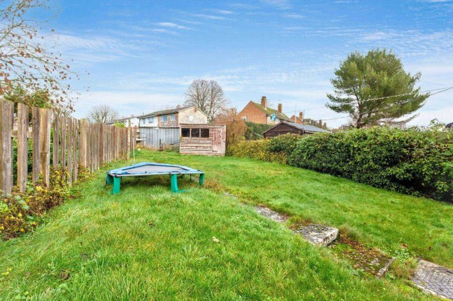 15 Courtenay Road, Wantage, Oxfordshire OX12 7DW 10