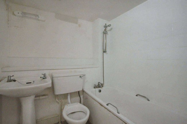 213 Westbourne Park Road, London W11 1EA 71