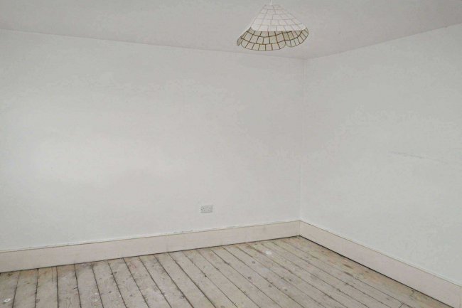 19b Kenmont Gardens, Kensal Green, London NW10 6BT 73