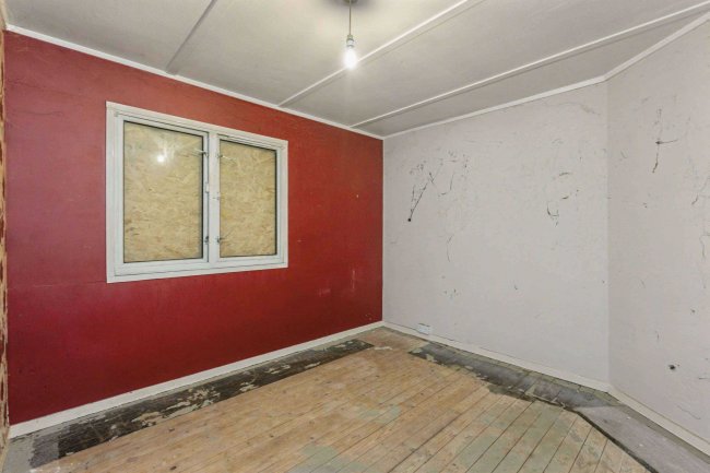 8 Kings Road, Maulden, Bedford  MK45 2DT 87