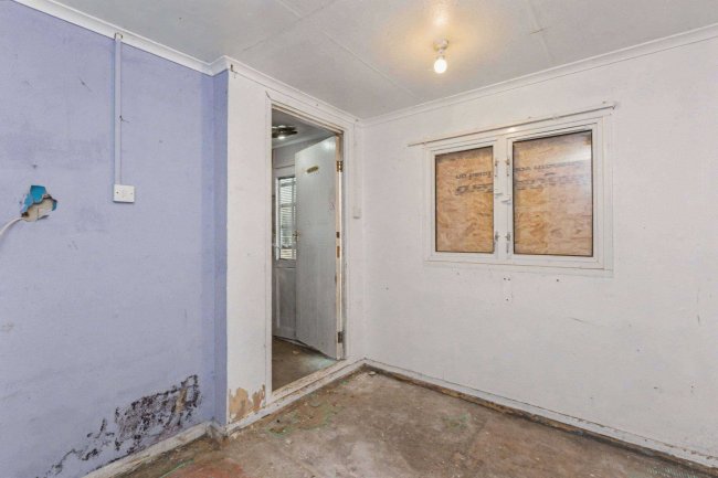 8 Kings Road, Maulden, Bedford  MK45 2DT 87