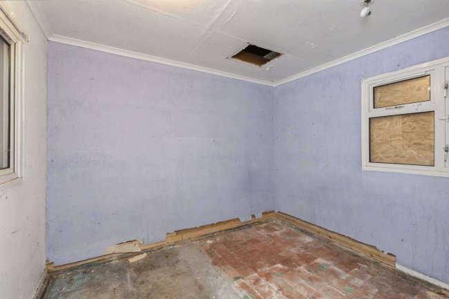 8 Kings Road, Maulden, Bedford  MK45 2DT 87