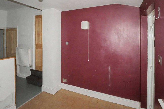 35 Mona Street, Slaithwaite, Huddersfield, West Yorkshire, HD7 5EJ 93