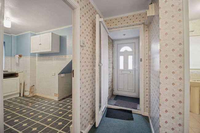 Flat 1 Woodglen, Bishopsford Road, Morden, SM4 6AW 6