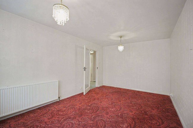 Flat 1 Woodglen, Bishopsford Road, Morden, SM4 6AW 6
