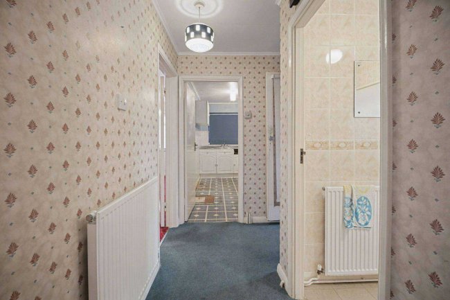 Flat 1 Woodglen, Bishopsford Road, Morden, SM4 6AW 6