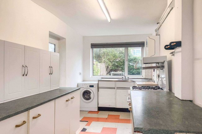 3 Seaview Estate, Brighton, East Sussex, BN42 4AS 3