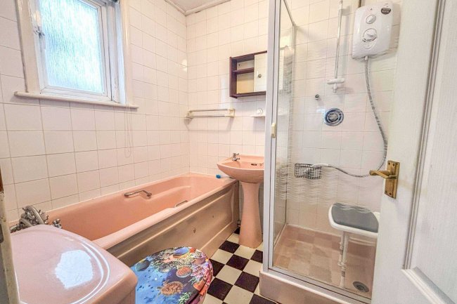 3 Seaview Estate, Brighton, East Sussex, BN42 4AS 3