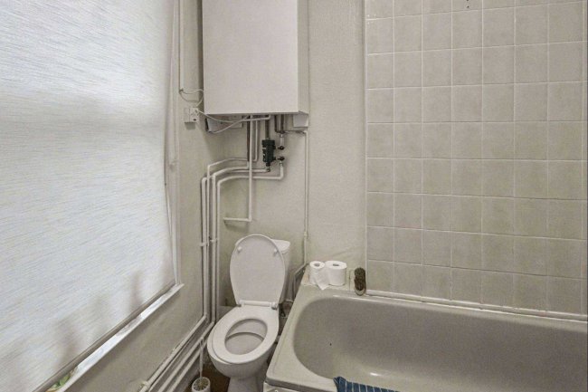 Flat 1, 110 Portland Road, South Norwood London, SE25 4PJ 65