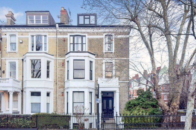 Flat E, 104 Sutherland Avenue, London W9 2QR 42